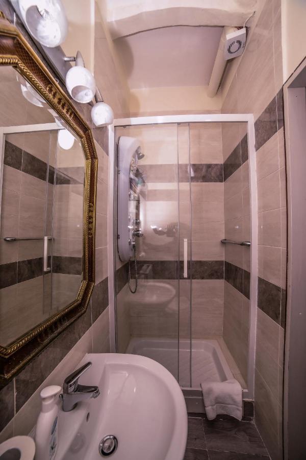 Hotel Well Come - Palazzo Reale Neapol Zewnętrze zdjęcie