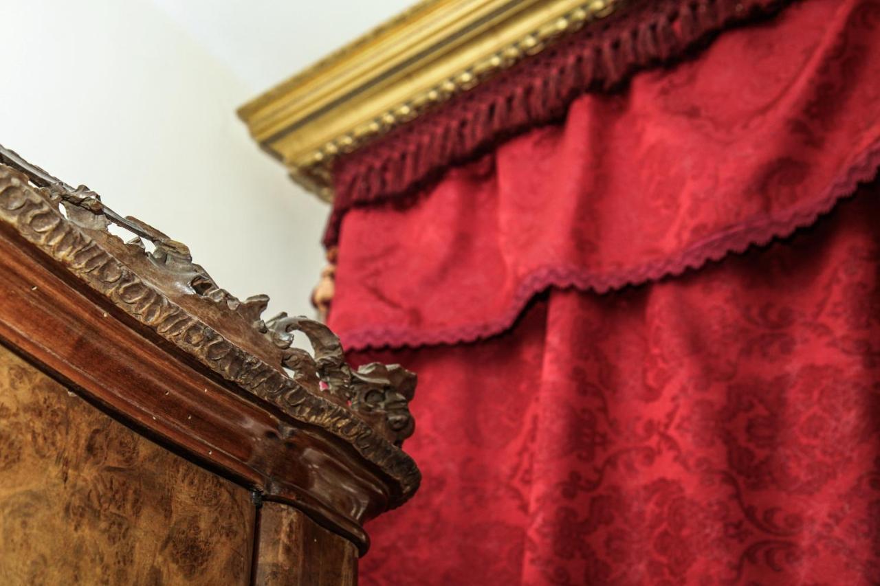 Hotel Well Come - Palazzo Reale Neapol Zewnętrze zdjęcie